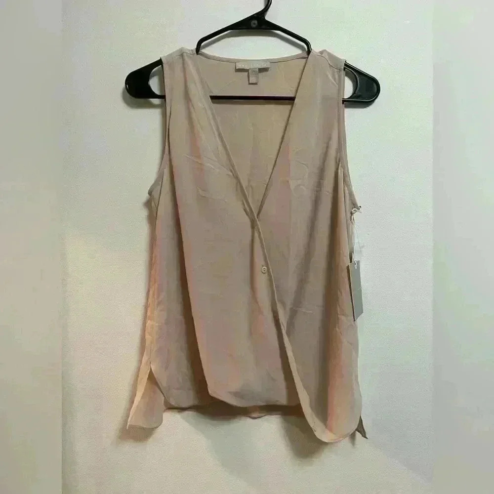 NWT - Chelsea28 - Women’s Loose Fitting Cream Tank Top Blouse - Size M
